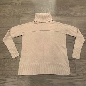 Banana Republic Turtleneck Sweater Beige XS